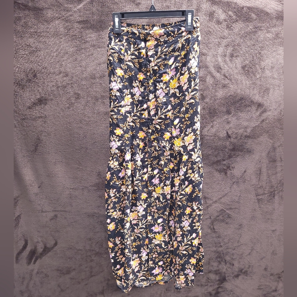 American Eagle Skirt Size00 Floral Maxi Front Slit Button Front Flowy Light Boho